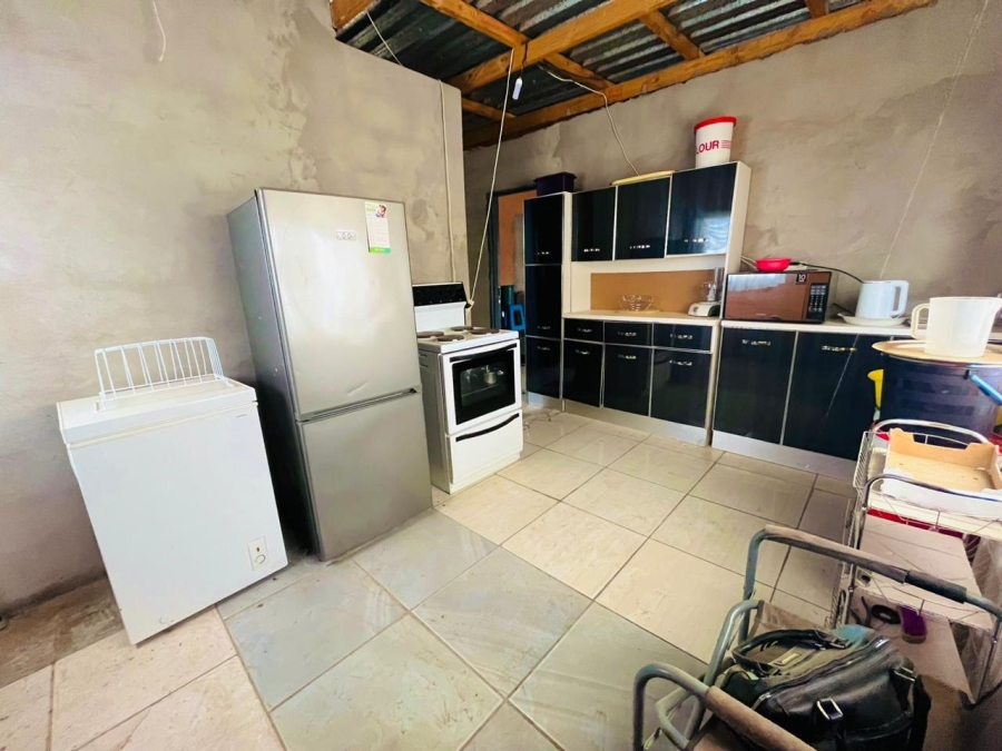 2 Bedroom Property for Sale in Caleb Motsoabi Free State